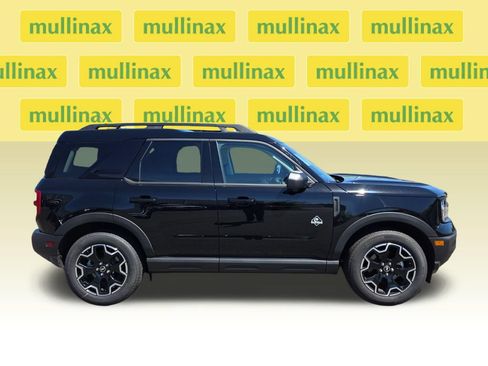 Used 2025 Ford Bronco Sport Outer Banks w/ Outer Banks Tech Package+ AWD/4WD image 2