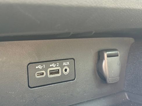 Used 2025 Nissan Altima 2.5 S FWD image 15