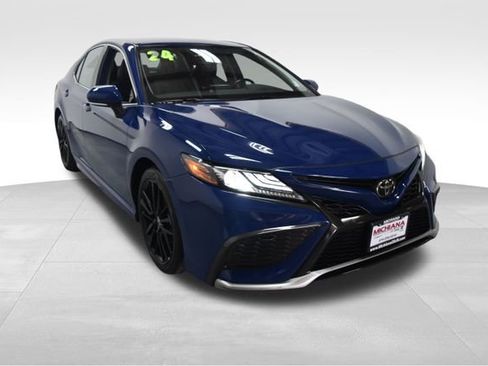 Used 2024 Toyota Camry XSE image 4