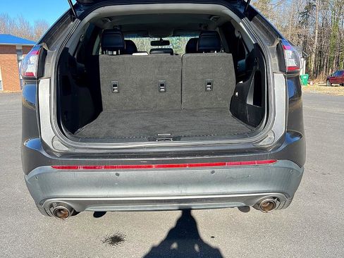 Used 2017 Ford Edge SEL w/ Equipment Group 201A image 9