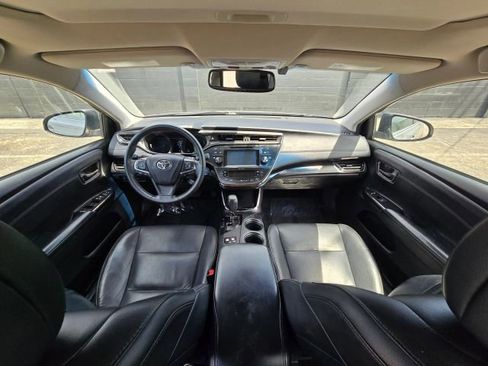 Used 2018 Toyota Avalon XLE Plus FWD image 19