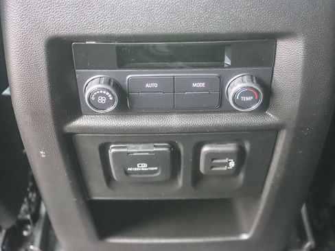 Used 2023 Chevrolet Traverse RS image 23