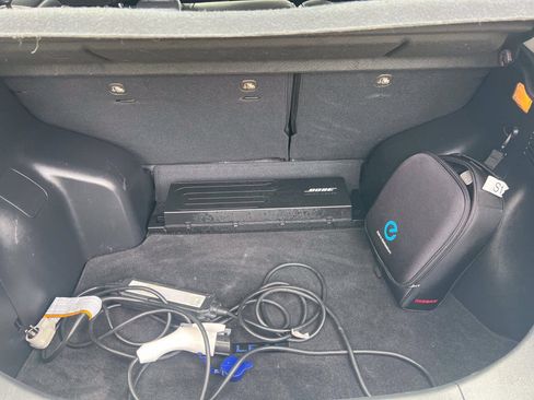 Used 2015 Nissan Leaf SL w/ Premium Package FWD image 16
