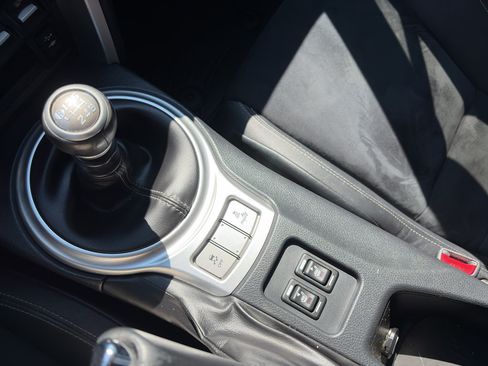 Used 2018 Toyota 86 RWD image 20