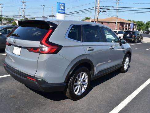 Certified 2024 Honda CR-V EX image 3