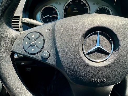 Used 2008 Mercedes-Benz C 300 4MATIC Sedan image 18