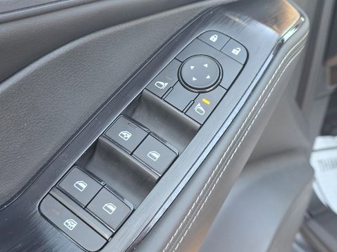 Used 2023 Nissan Rogue SV w/ SV Premium B Package image 27