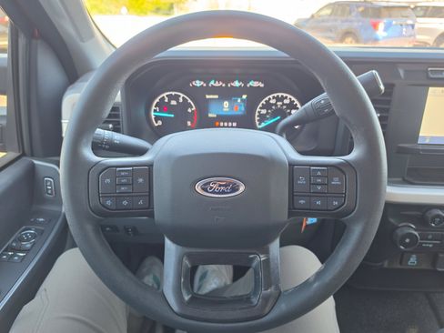 Used 2023 Ford F550 4x4 Regular Cab Super Duty w/ XLT Value Package image 20