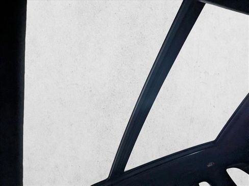 New 2026 BMW X5 xDrive50e w/ M Sport Package image 15