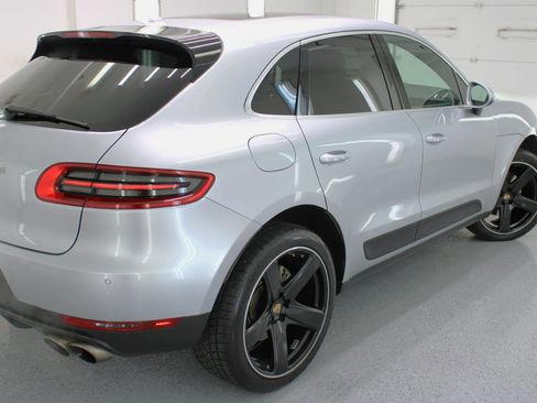 Used 2016 Porsche Macan S image 13