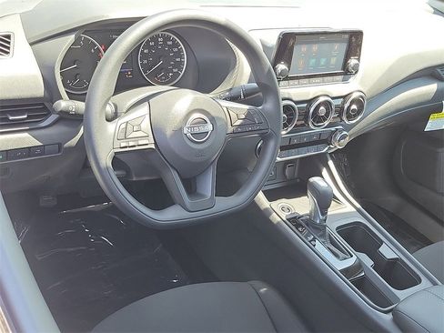 New 2025 Nissan Sentra S image 4