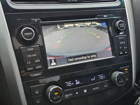Used 2015 Nissan Altima 3.5 SL FWD image 11
