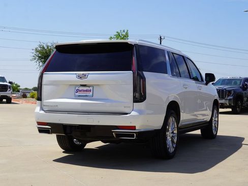 Used 2023 Cadillac Escalade ESV Premium Luxury w/ Performance Package AWD/4WD image 9