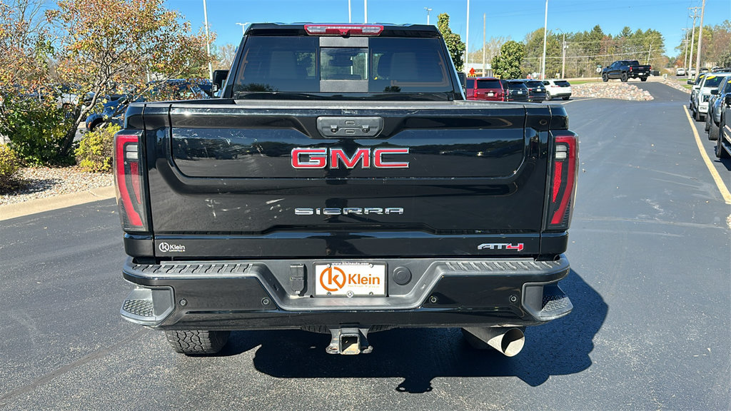 Used 2025 GMC Sierra 2500 AT4 AWD/4WD image 7
