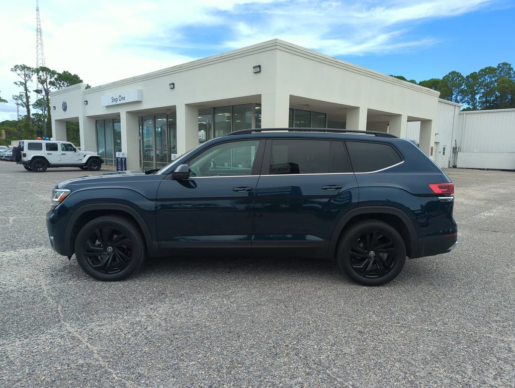 Certified 2023 Volkswagen Atlas SE w/ Panoramic Sunroof Package FWD image 4