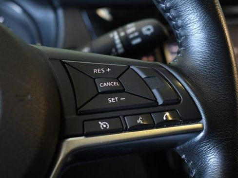 Used 2019 Nissan Rogue SV AWD/4WD image 28