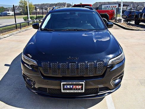 Used 2019 Jeep Cherokee Latitude Plus FWD image 12