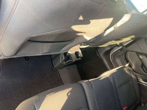 Certified 2020 Jeep Wrangler Unlimited Sahara image 30