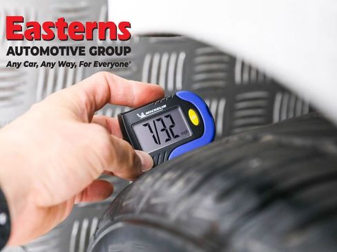 Used 2019 Mercedes-Benz E 450 4MATIC Sedan w/ Premium Package image 32