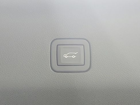 Used 2023 GMC Yukon XL Denali RWD image 59