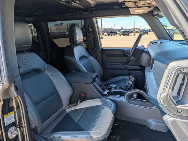 Used 2024 Ford Bronco Outer Banks AWD/4WD image 26