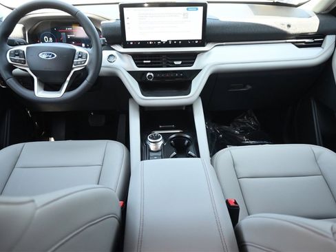 New 2025 Ford Explorer Active w/ Active Comfort Package image 32