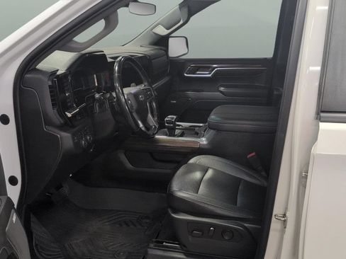 Used 2023 Chevrolet Silverado 1500 RST AWD/4WD image 8