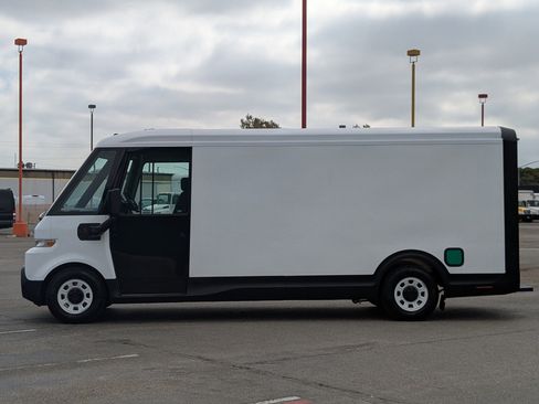 Used 2024 Chevrolet Brightdrop 600 w/ Battery Pack, Max Range image 4