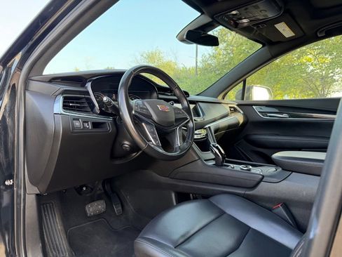 Used 2022 Cadillac XT5 Premium Luxury FWD image 9