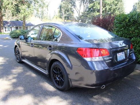 Used 2011 Subaru Legacy 2.5i Premium w/ All-Weather Pkg image 4