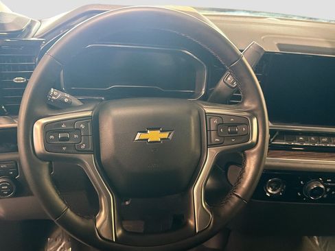 Used 2024 Chevrolet Silverado 1500 LT AWD/4WD image 17