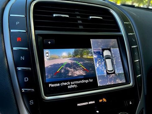 Used 2019 Lincoln Nautilus Reserve image 46