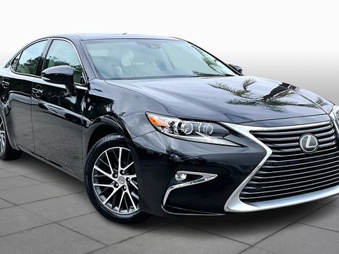 Used 2018 Lexus ES 350 image 2