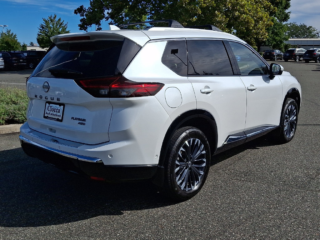 Used 2025 Nissan Rogue Platinum AWD/4WD image 9