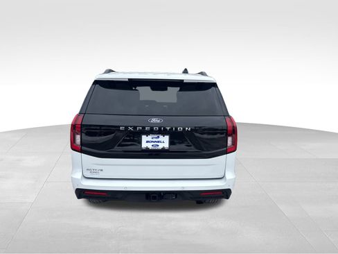 Used 2025 Ford Expedition Active image 6