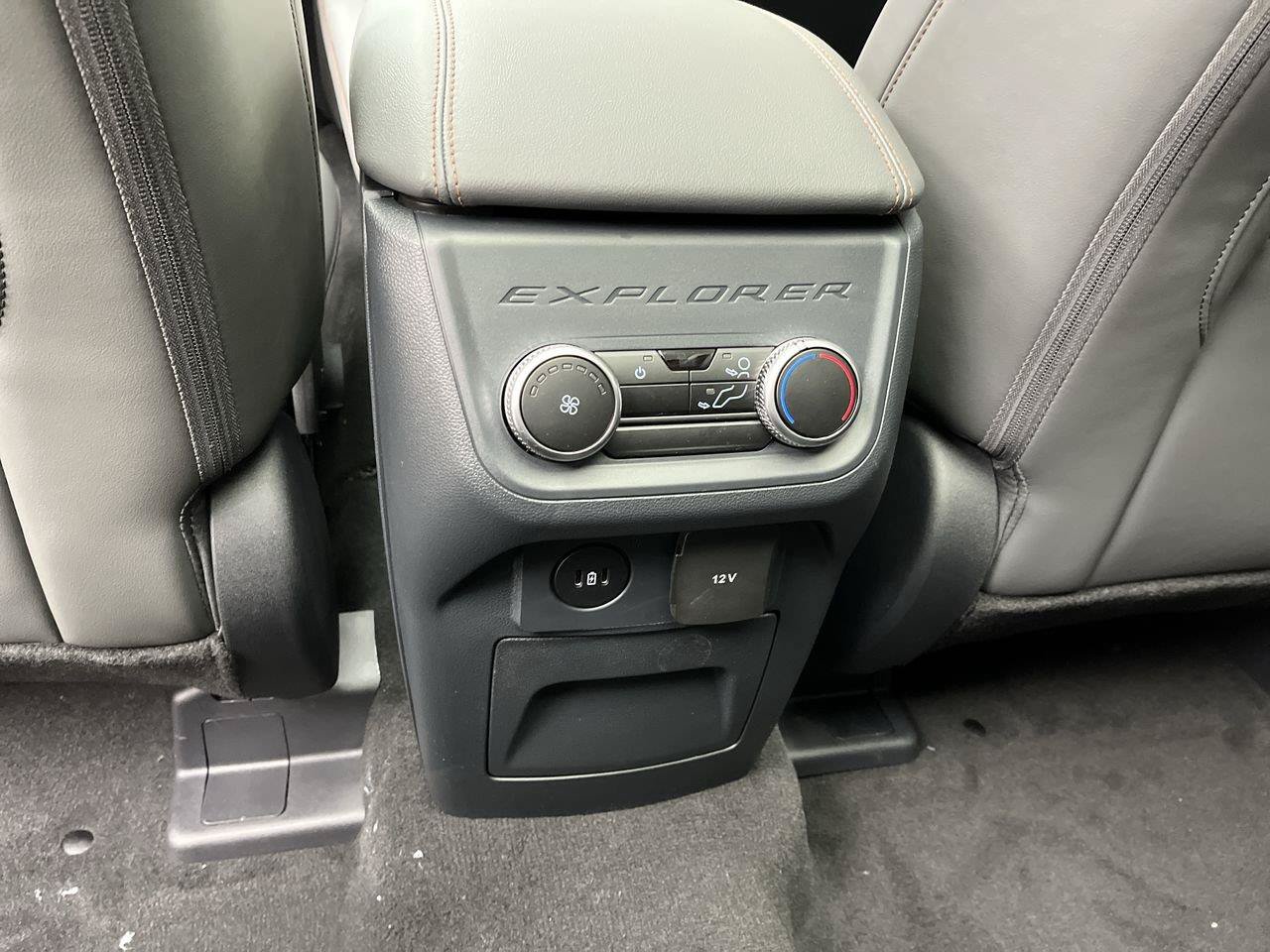 New 2026 Ford Explorer Active w/ Active Comfort Package AWD/4WD image 13