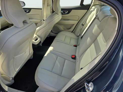 Used 2023 Volvo S60 B5 Plus AWD/4WD image 34