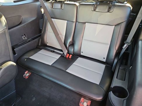 Used 2022 Ford Explorer XLT w/ Equipment Group 202A image 38