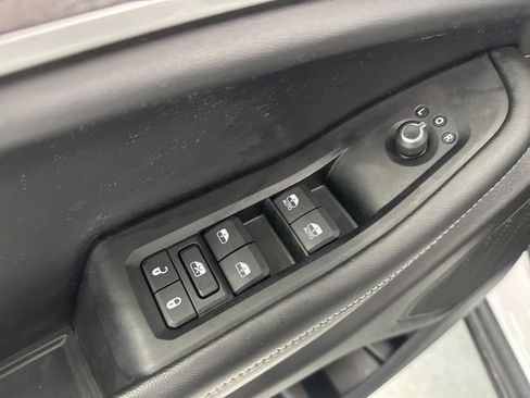 Used 2023 Jeep Grand Cherokee Limited AWD/4WD image 20