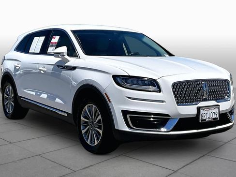 Used 2020 Lincoln Nautilus FWD w/ Equipment Group 101A image 2