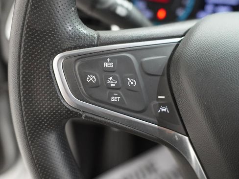 Used 2022 Chevrolet Equinox LS FWD image 13