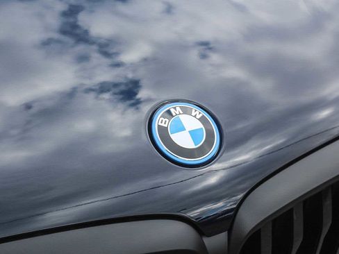 New 2026 BMW X5 xDrive50e w/ M Sport Package image 11