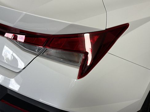 Used 2024 Hyundai Elantra SEL image 34