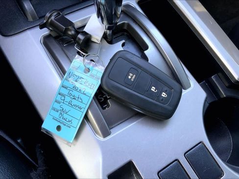 Used 2022 Toyota 4Runner SR5 RWD image 14
