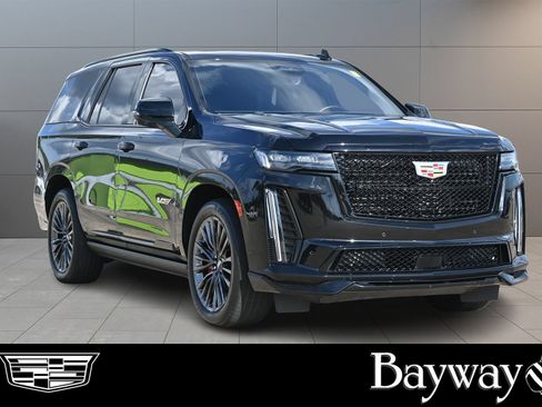 Used 2023 Cadillac Escalade V AWD/4WD image 4