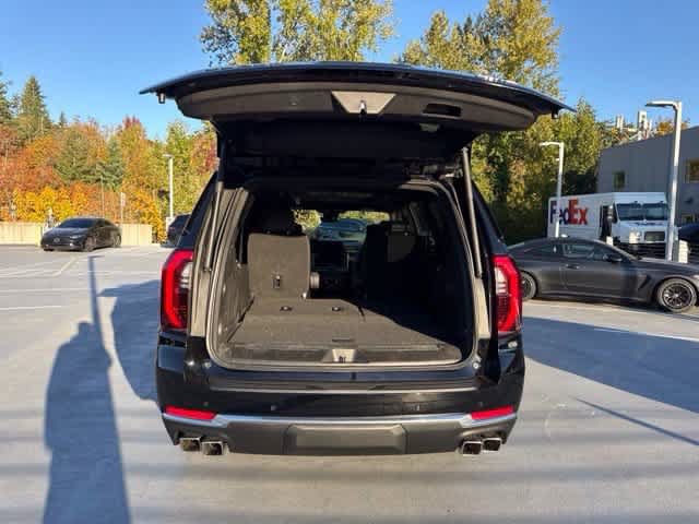 Used 2026 GMC Yukon Denali w/ Denali Reserve Package AWD/4WD image 8