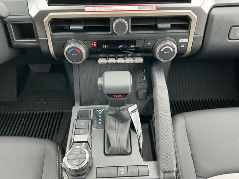 New 2026 Toyota Tacoma TRD Off-Road AWD/4WD image 11