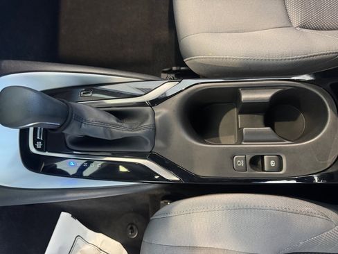 Certified 2025 Toyota Corolla SE w/ Convenience Package image 15