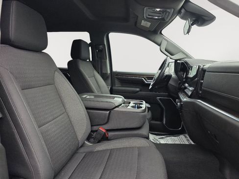 Used 2022 Chevrolet Silverado 1500 LT image 12