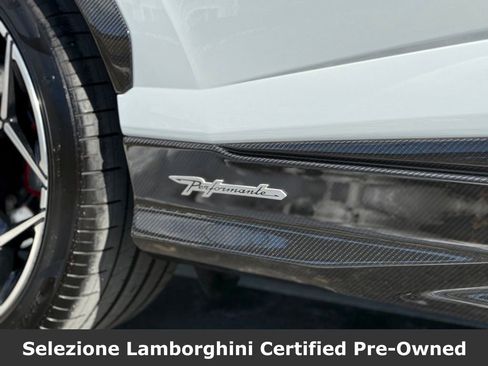 Used 2024 Lamborghini Urus Performante AWD/4WD image 19